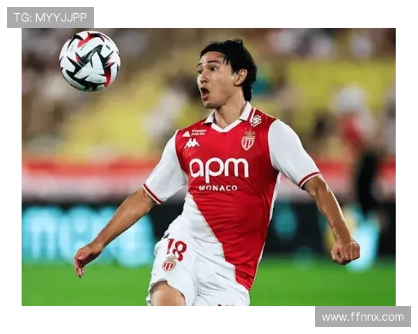 南野拓实打入制胜球荣膺摩纳哥对阵巴黎全场最佳球员